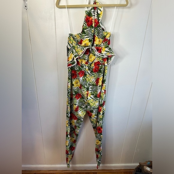 NWT XOXO Women’s Juniors Tropical Print Overall Romper Jumpsuit Size Medium - Picture 3 of 8